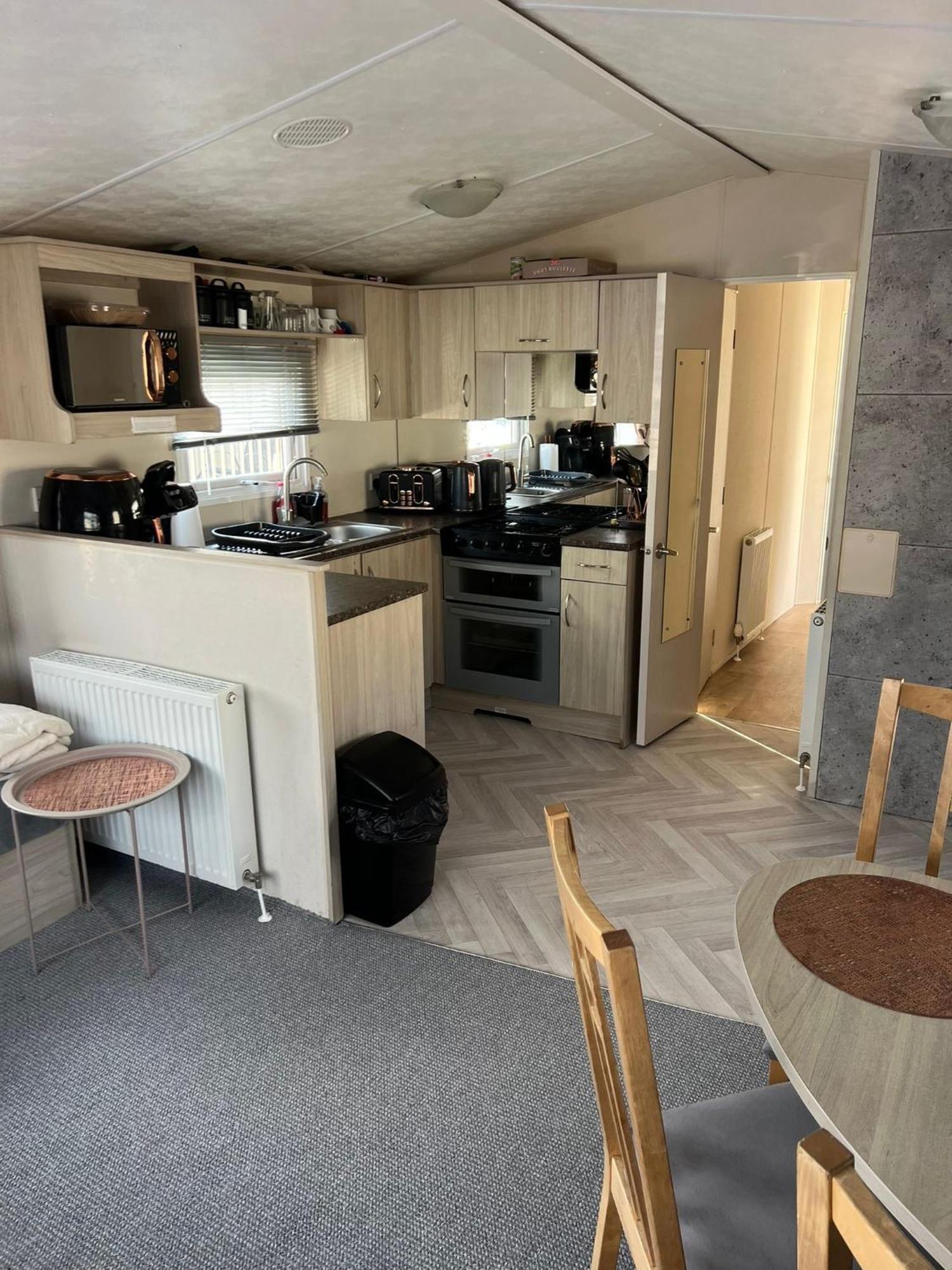 Hotel Angie'S Caravan At Seawick à Saint Osyth Extérieur photo